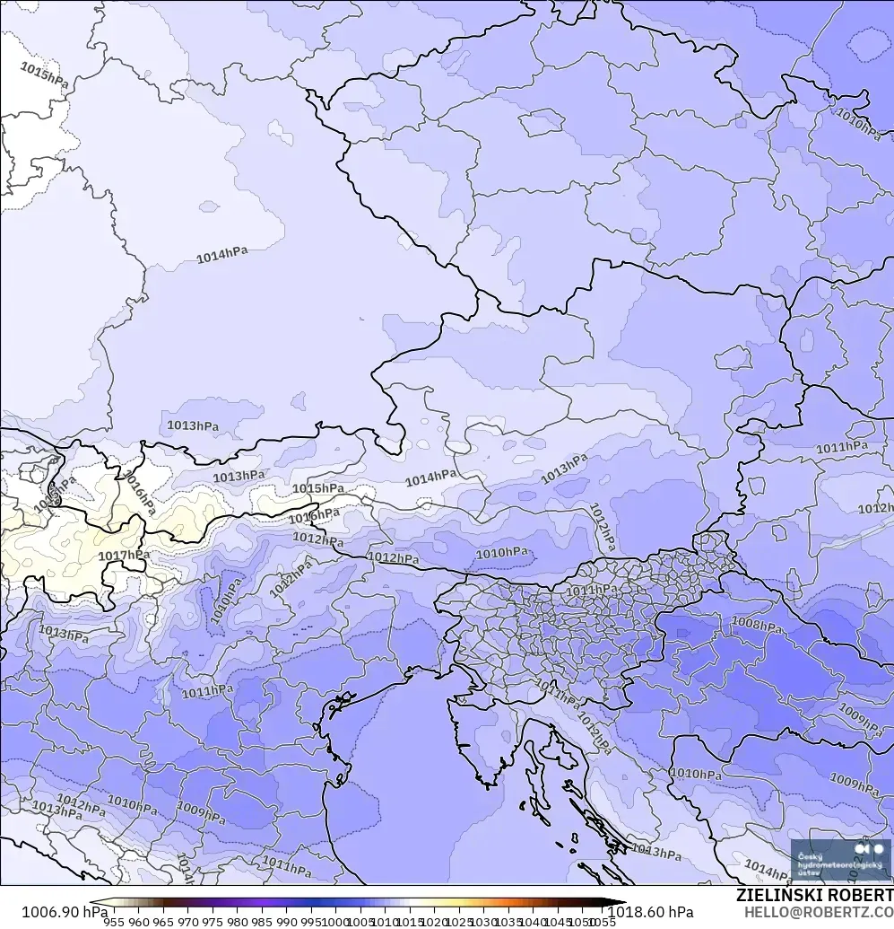 ALADIN CZ 2.3 km model - Austria, Pressure