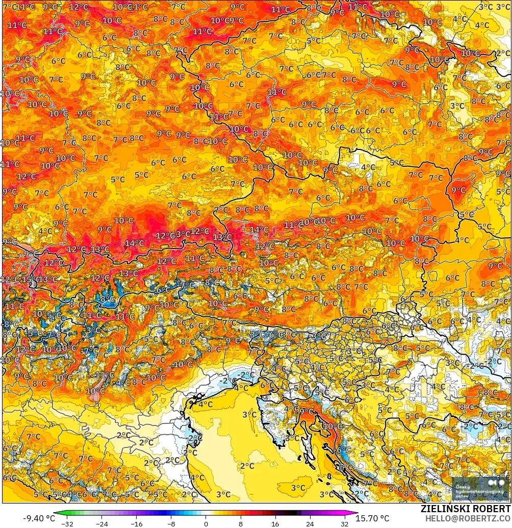 ALADIN CZ 2.3 km model - Austria, Temperature at 2m Anomaly