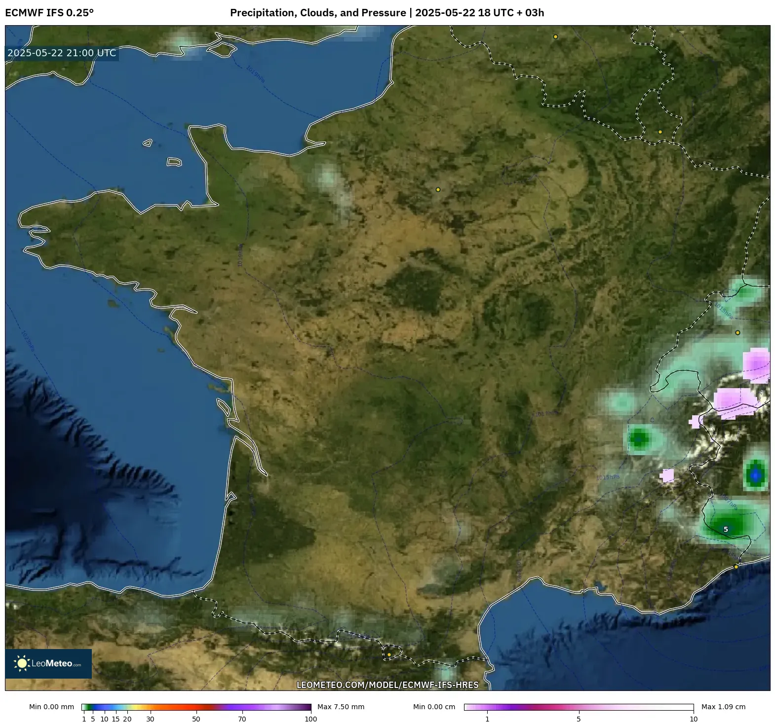 ECMWF IFS 0.25° model - France, Precipitation, Clouds, and Pressure ECMWF IFS 0.25° model - France, Precipitation, Clouds, and Pressure