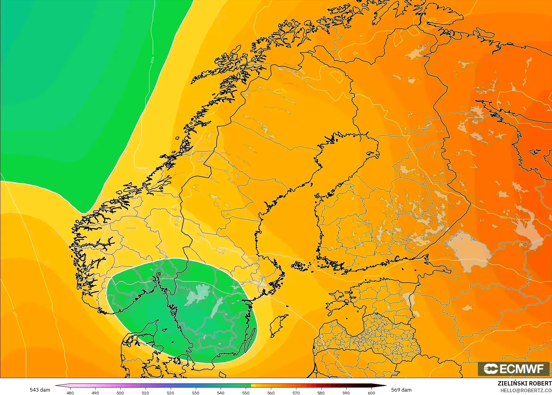 ECMWF IFS 0.25° model - Scandinavia, Geopotential height at 500hPa