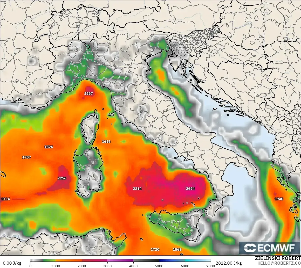 ECMWF IFS 0.25° model - Italy, CAPE