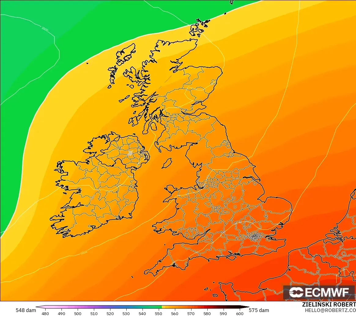 ECMWF IFS 0.25° model - United Kingdom, Geopotential height at 500hPa