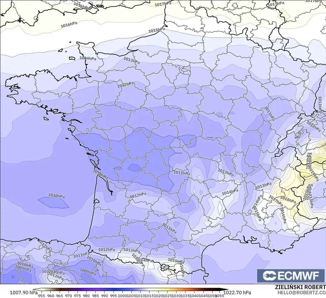 ECMWF IFS 0.25° model - France, Pressure