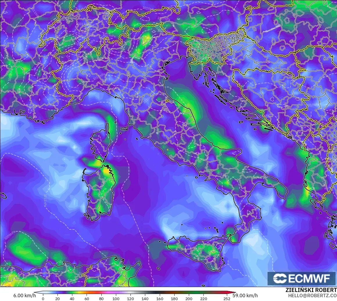 ECMWF IFS 0.25° model - Italy, Wind Gusts Peak
