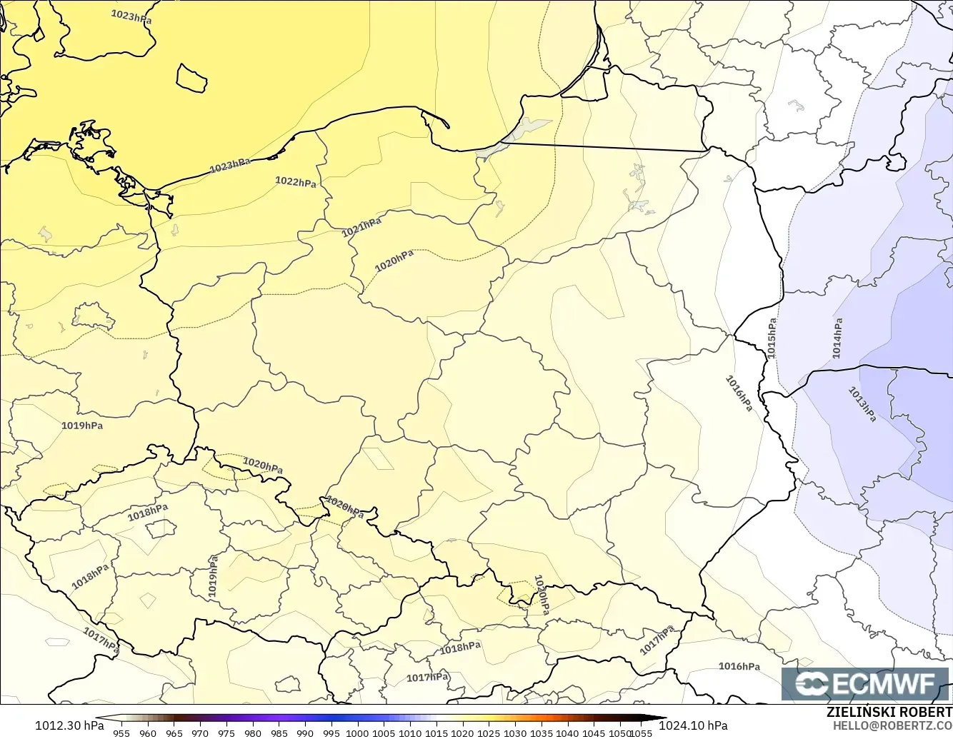 ECMWF IFS 0.25° model - Poland, Pressure