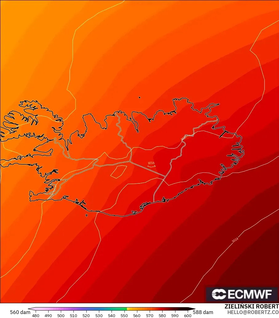 ECMWF IFS 0.25° model - Iceland, Geopotential height at 500hPa