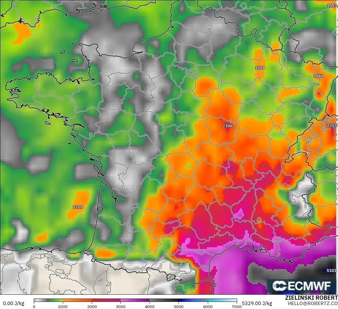 ECMWF IFS 0.25° model - France, CAPE