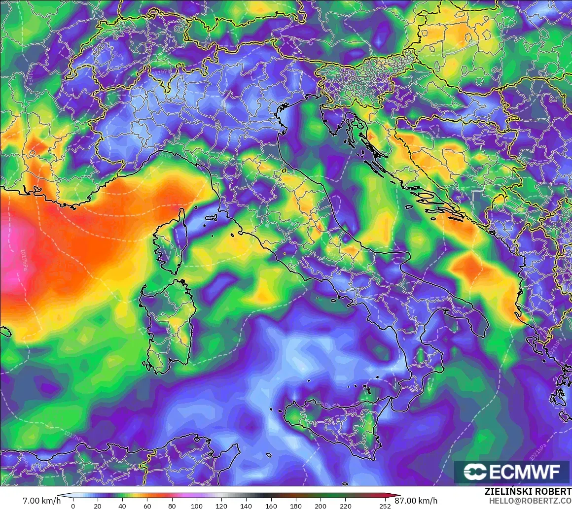 ECMWF IFS 0.25° model - Italy, Wind Gusts