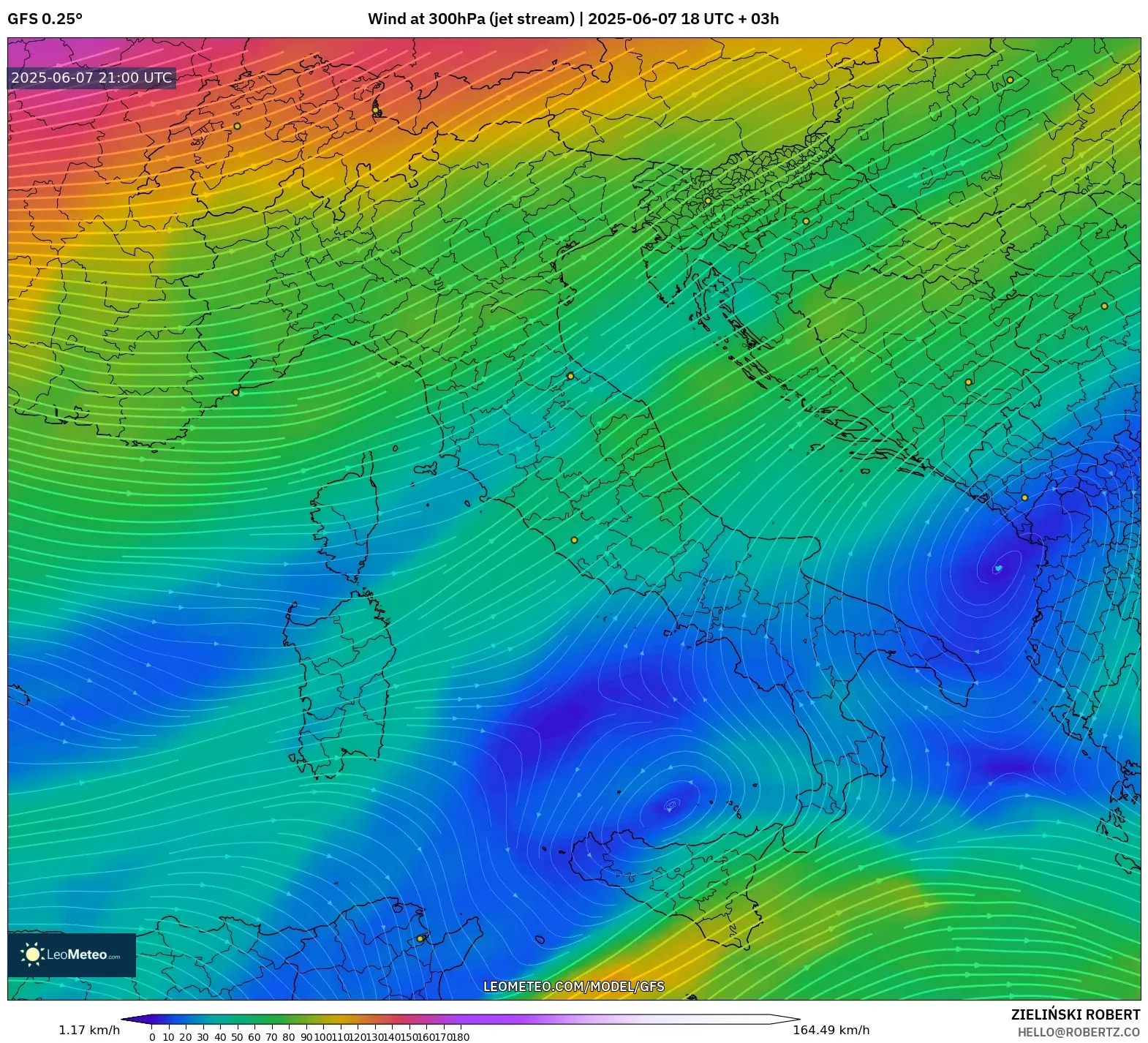 GFS model - Italia, Angin 300 hPa (aliran jet) GFS model - Italia, Angin 300 hPa (aliran jet)