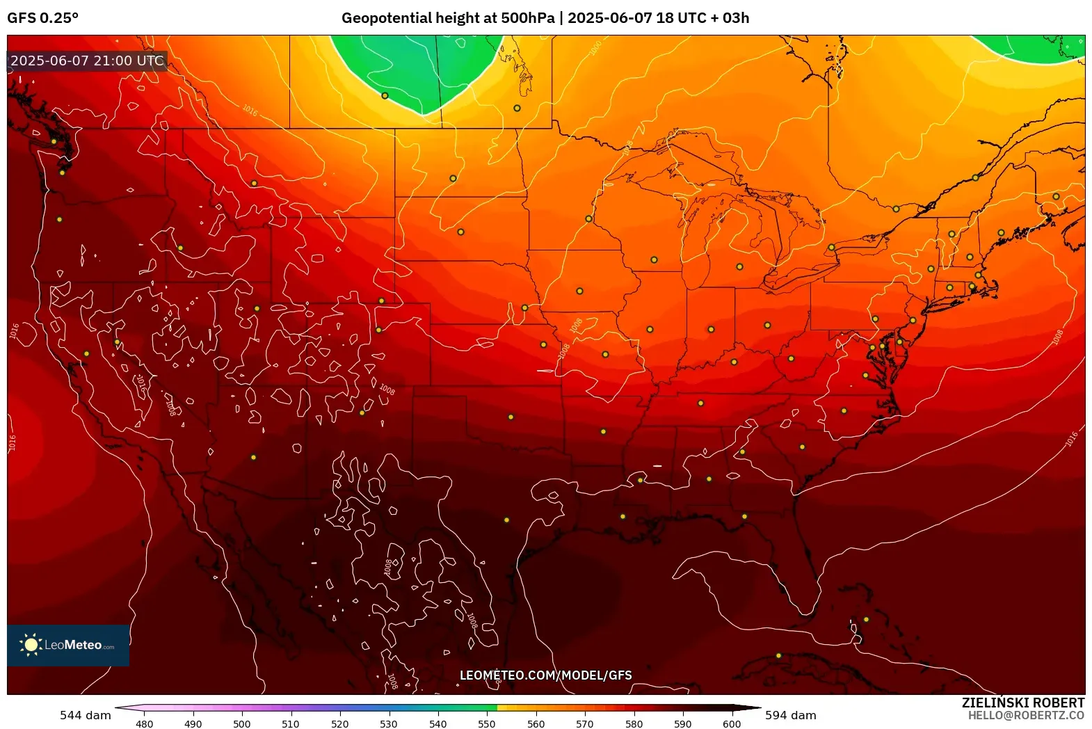 GFS model - Amerika Serikat, Ketinggian geopotensial pada 500 hPa GFS model - Amerika Serikat, Ketinggian geopotensial pada 500 hPa