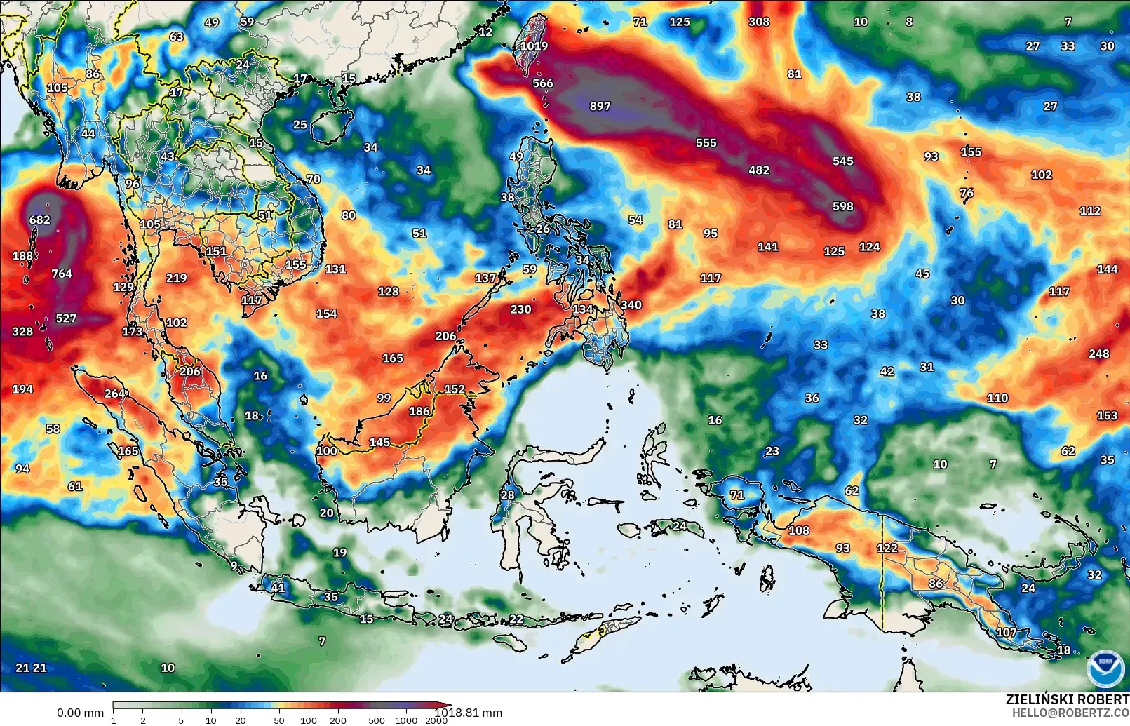 Hujan hingga 855 mm dalam 5,3 hari, dengan inti hujan ekstrem (≥ 100 mm sehari) di utara Indonesia, Sabtu, 24 Oktober 2026. Model GFS