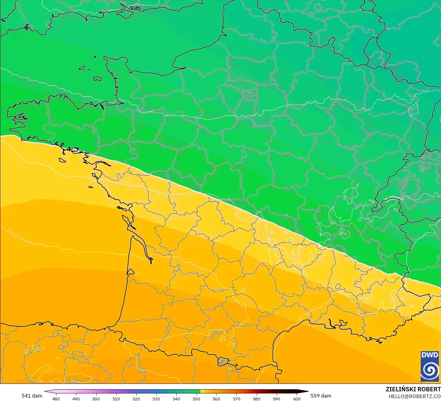 ICON model - France, Geopotential height at 500hPa