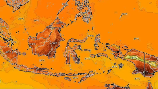 Panas terik mencapai 37 °C. Hujan lebat menyusul jelang akhir pekan. Malam tetap hangat.